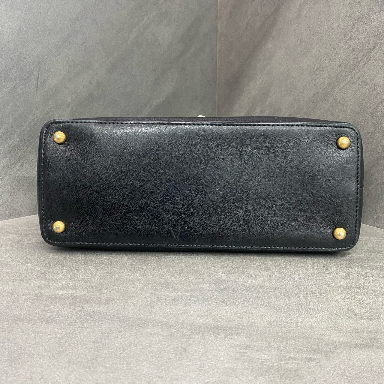 Chanel handle Flap lichee pattern cowhide Mumbai Series Black-Gold