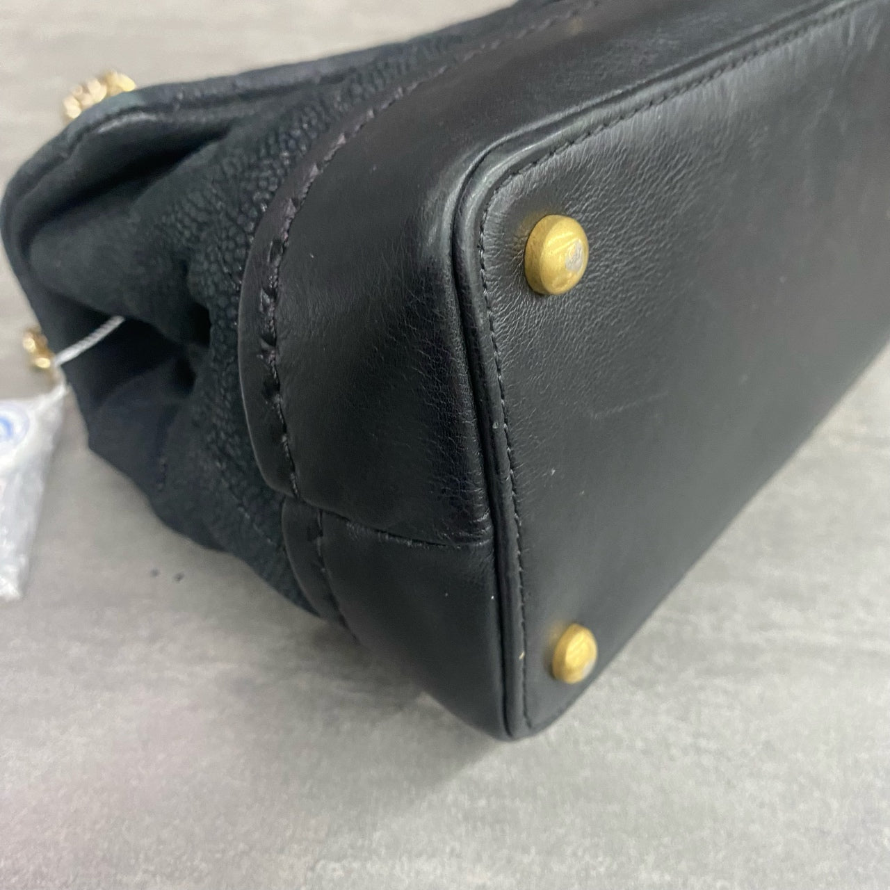 Chanel handle Flap lichee pattern cowhide Mumbai Series Black-Gold
