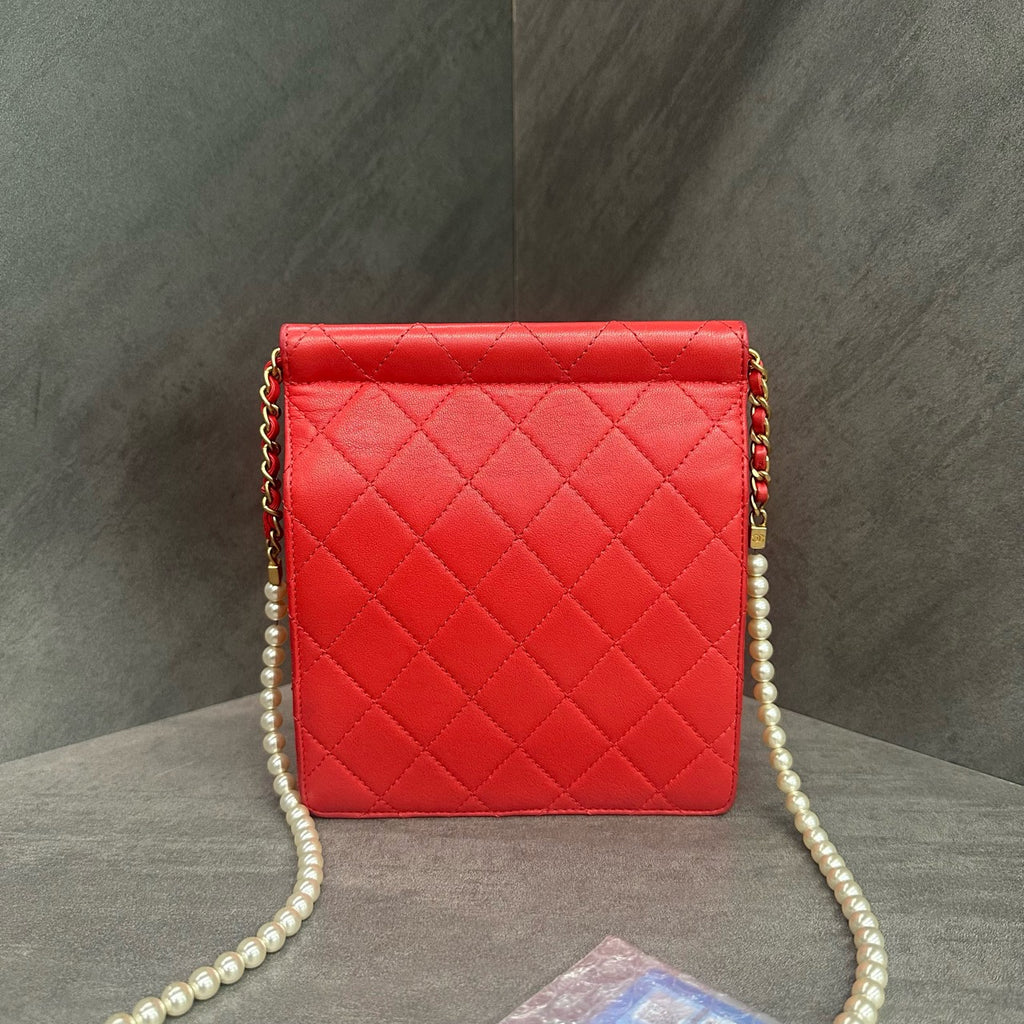 Chanel Classic Flap Vertical version sheepskin with pearl red