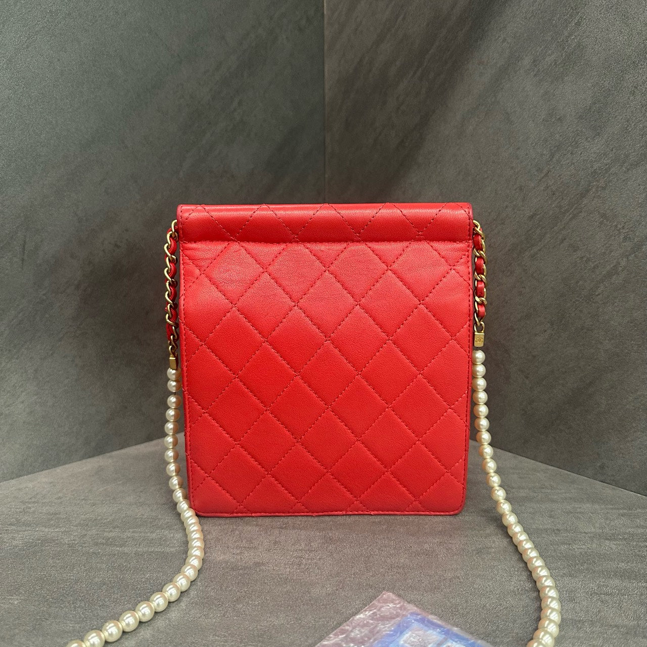 Chanel Classic Flap Vertical version sheepskin with pearl red