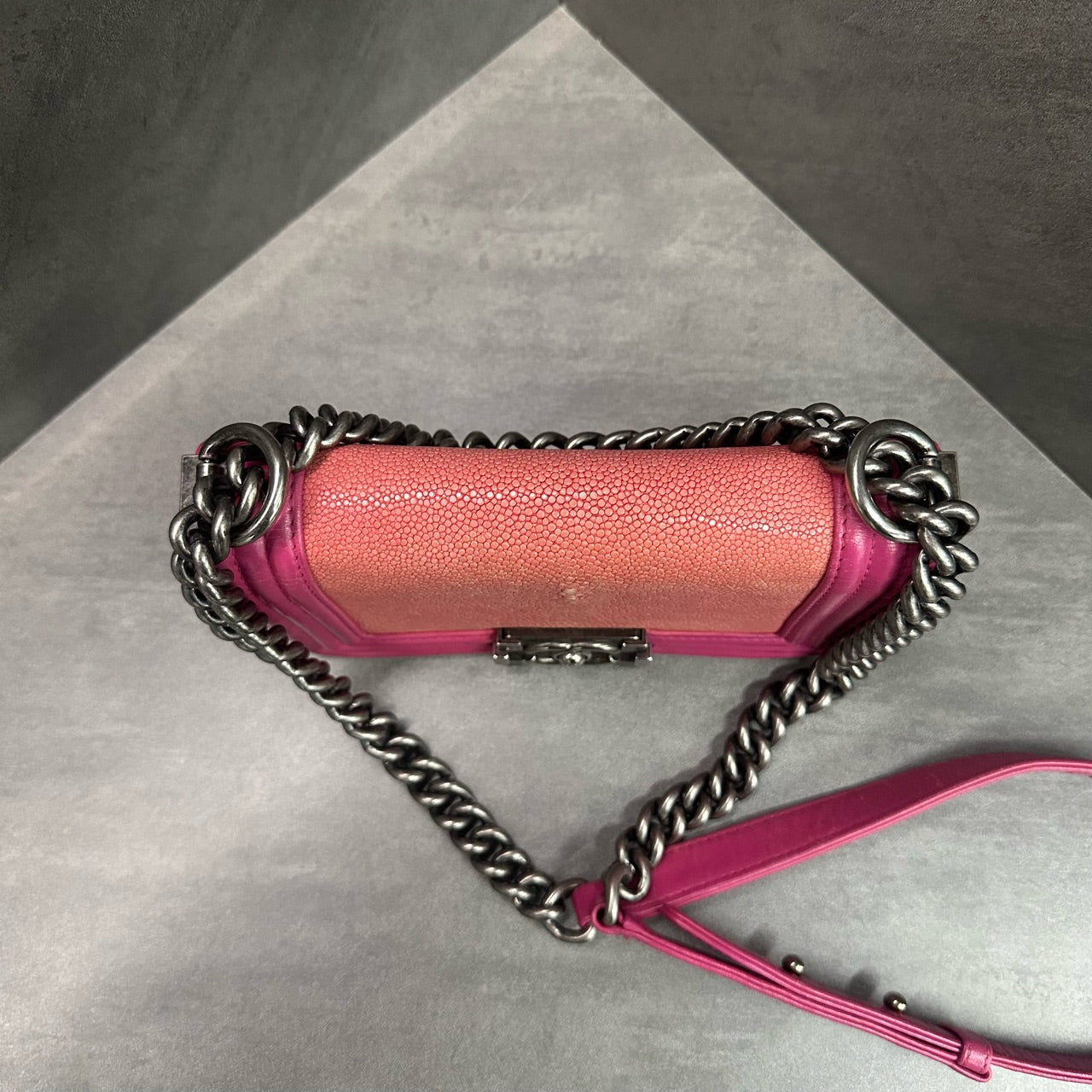 Chanel leboy fish skin small size pink
