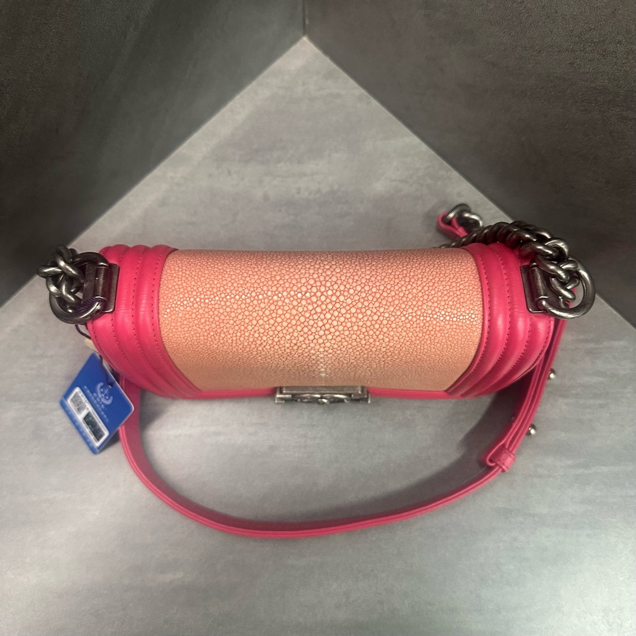 Chanel leboy fish skin small size pink