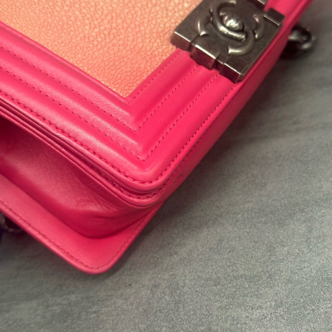 Chanel leboy fish skin small size pink