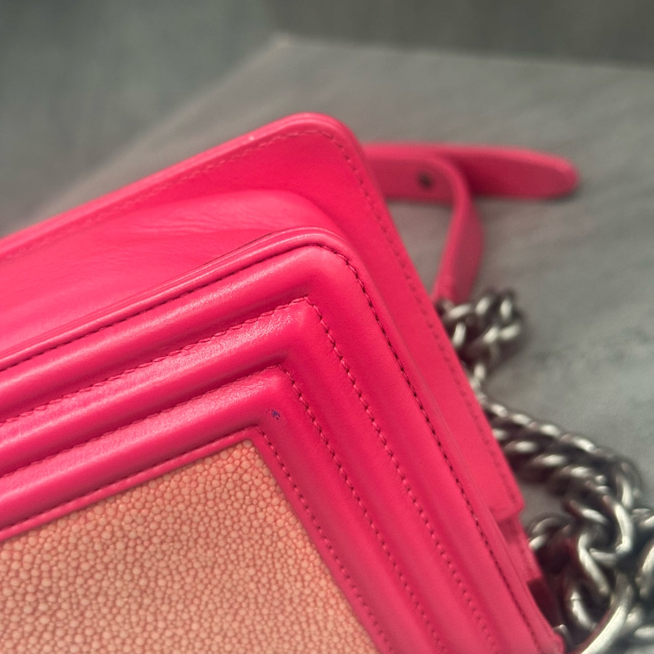 Chanel leboy fish skin small size pink