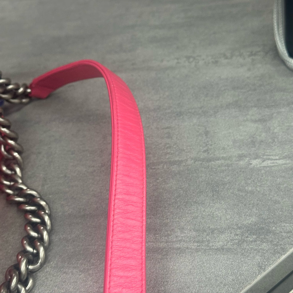 Chanel leboy fish skin small size pink