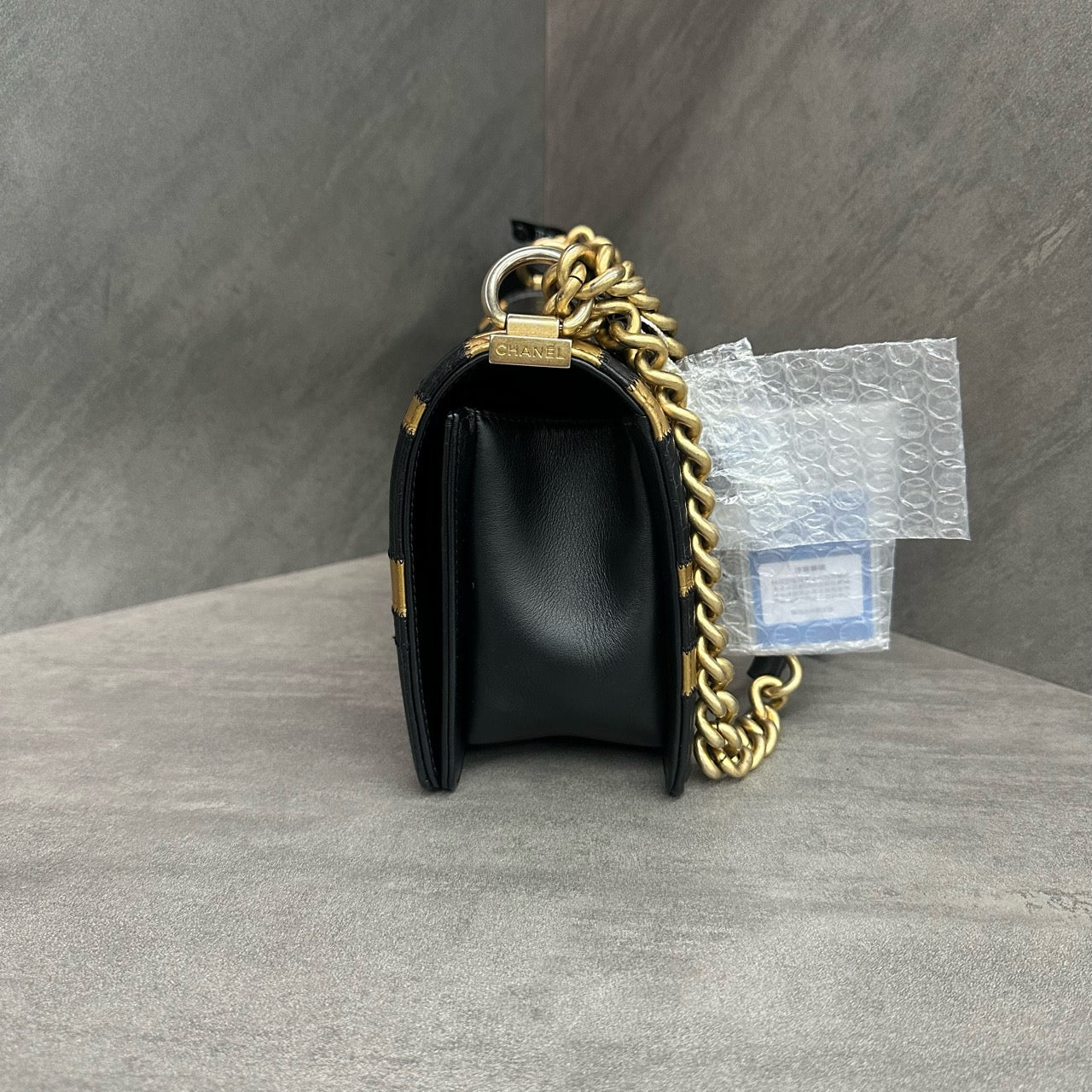 Chanel leboy Egypt series limited edition Middle size Black-Gold