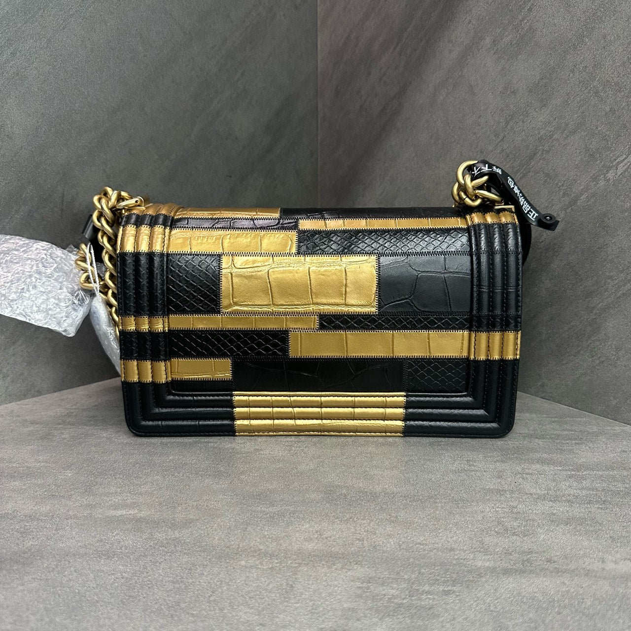 Chanel leboy Egypt series limited edition Middle size Black-Gold