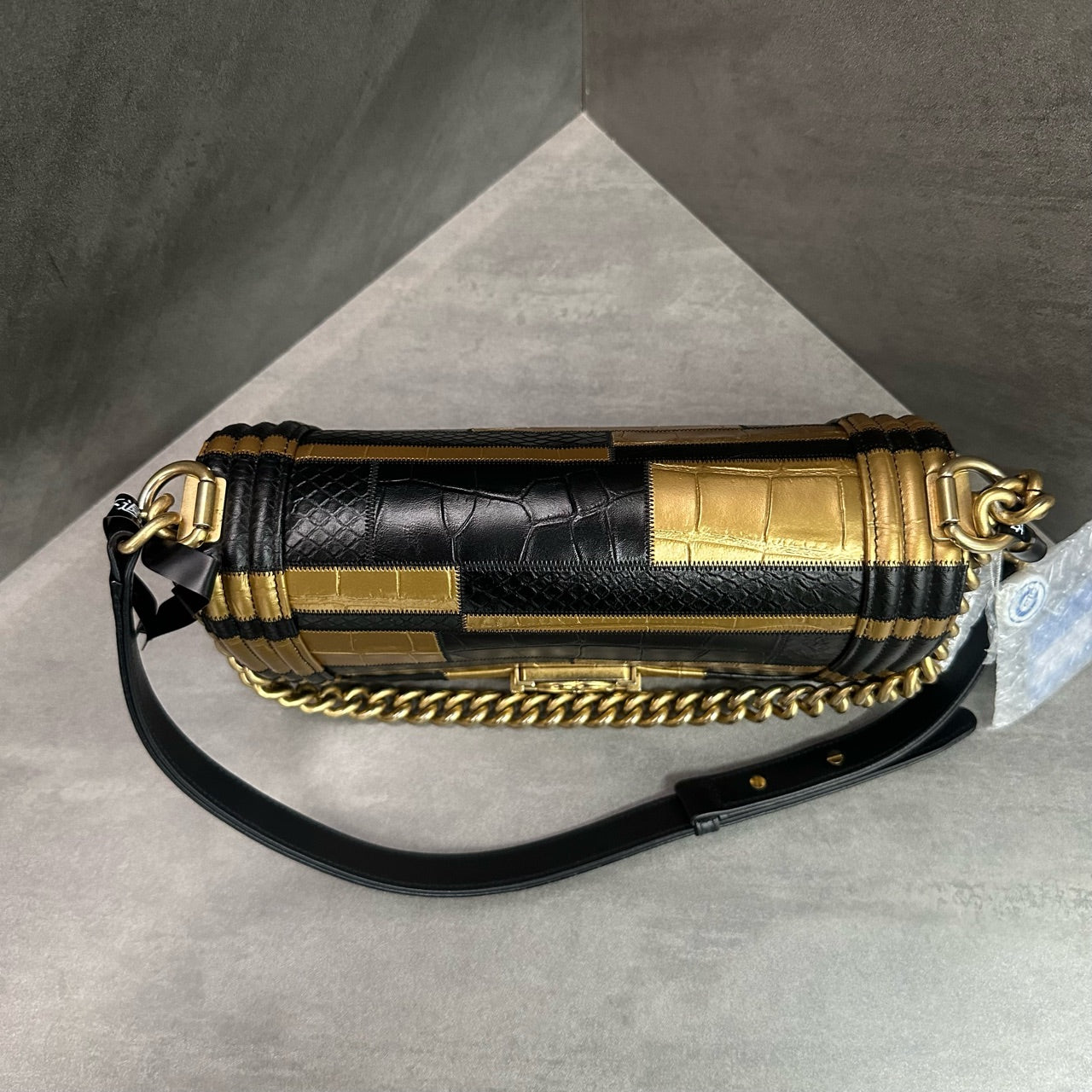 Chanel leboy Egypt series limited edition Middle size Black-Gold