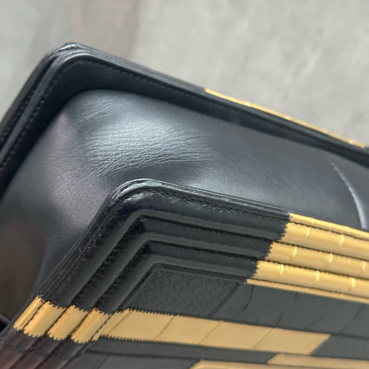 Chanel leboy Egypt series limited edition Middle size Black-Gold