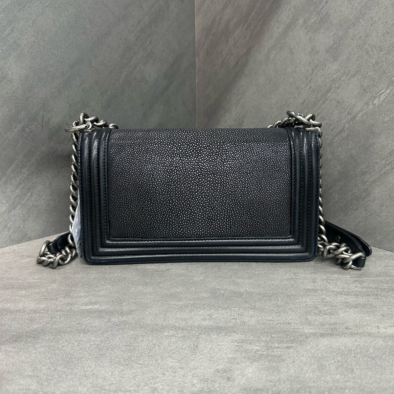 Chanel leboy fish skin middle size black
