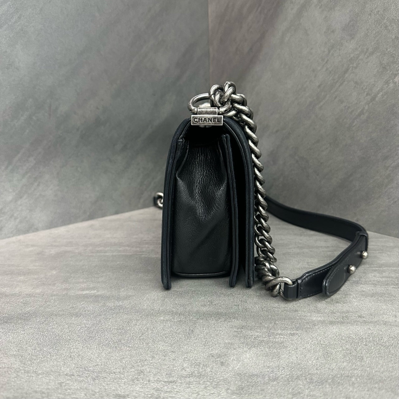 Chanel leboy fish skin middle size black