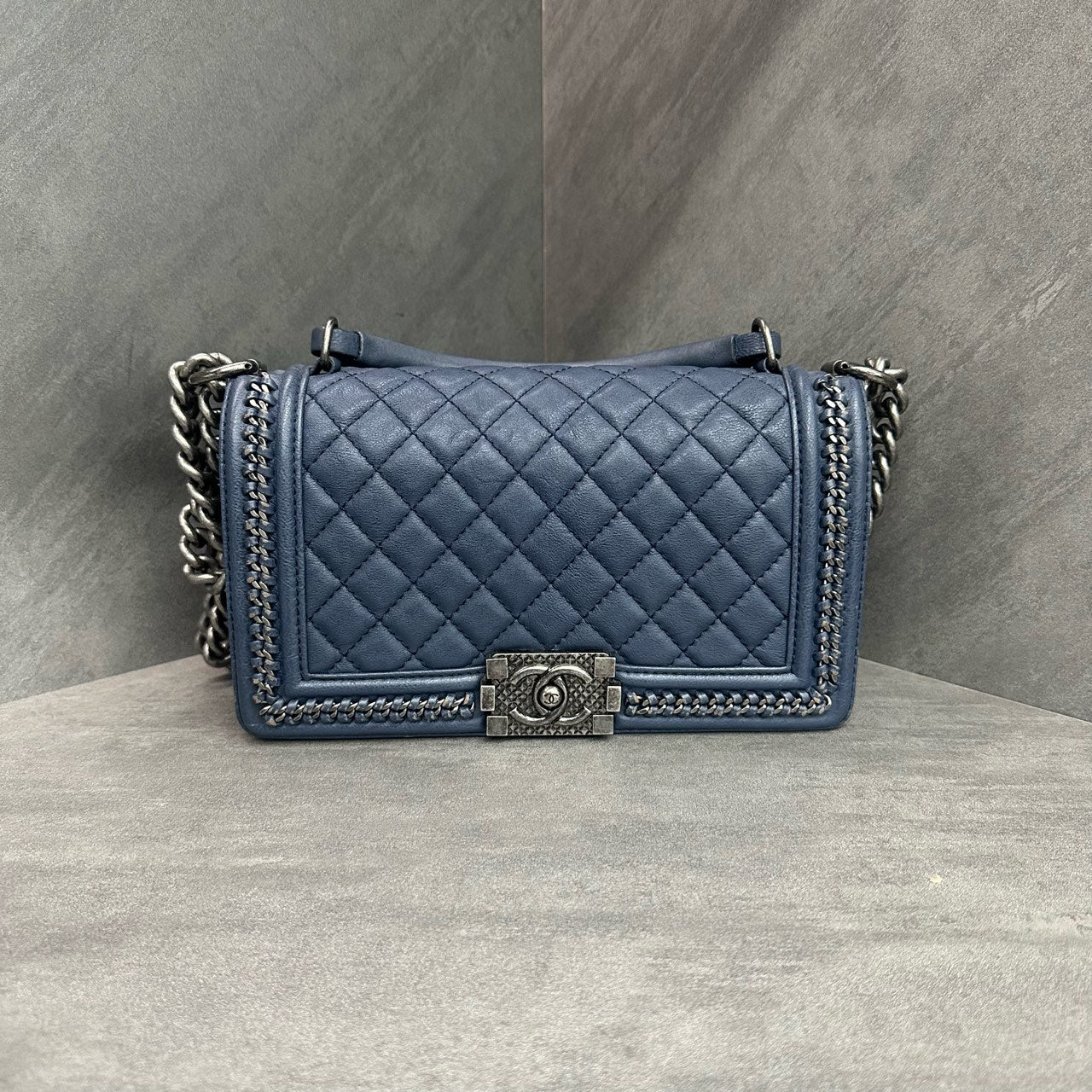 Chanel leboy Palace Limited middle size blue