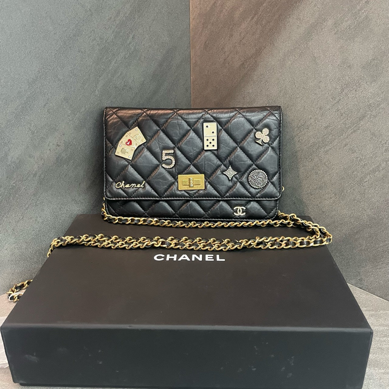 Chanel 2.55 cowhide Badge Series balck-gold