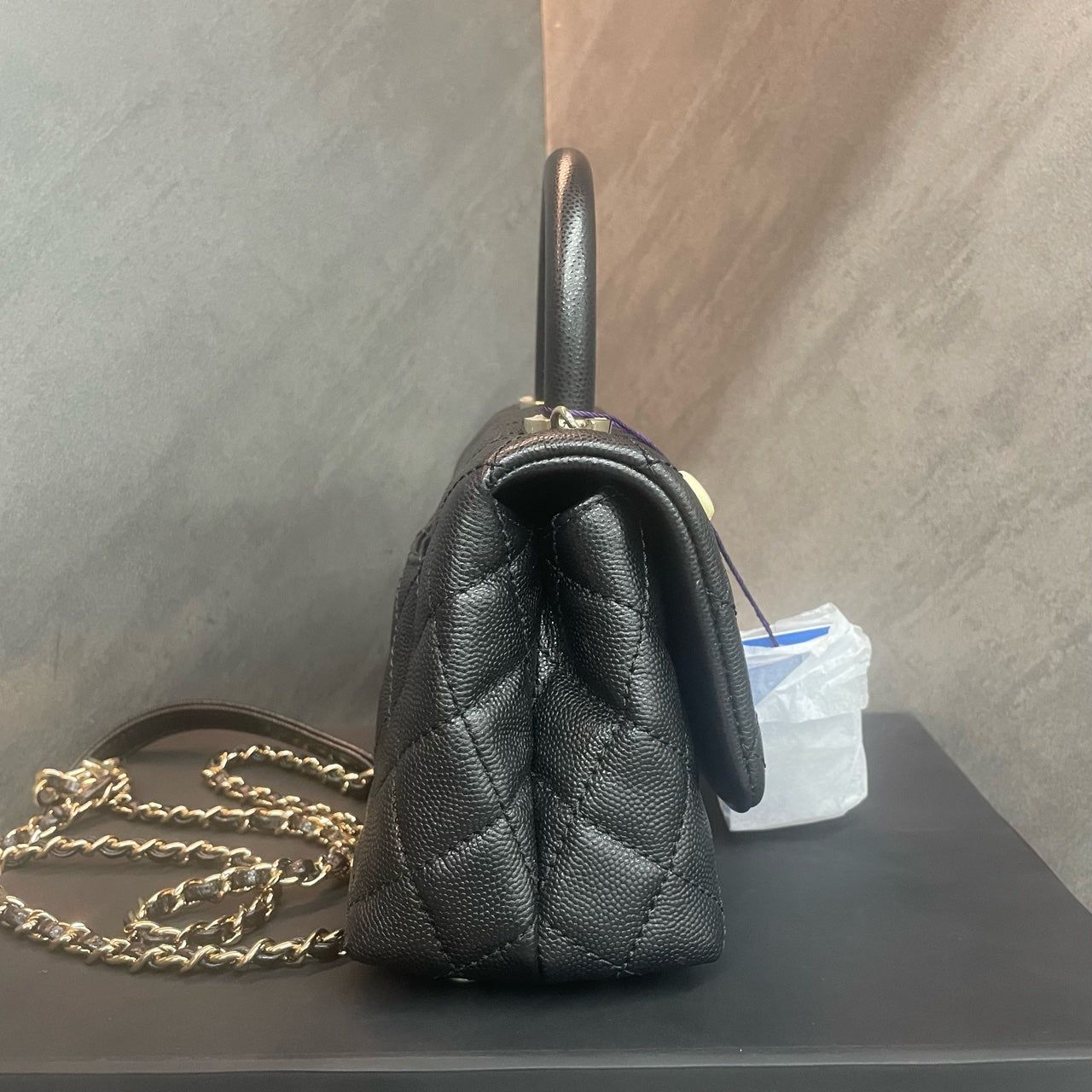 Chanel cocohandle mini lychee pattern black-gold