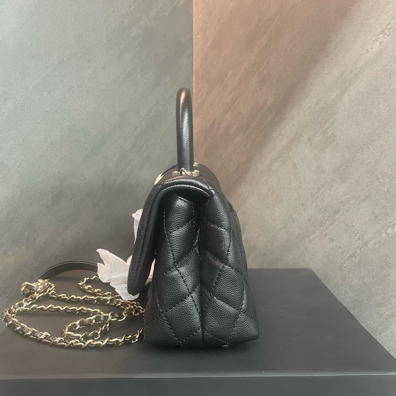 Chanel cocohandle mini lychee pattern black-gold