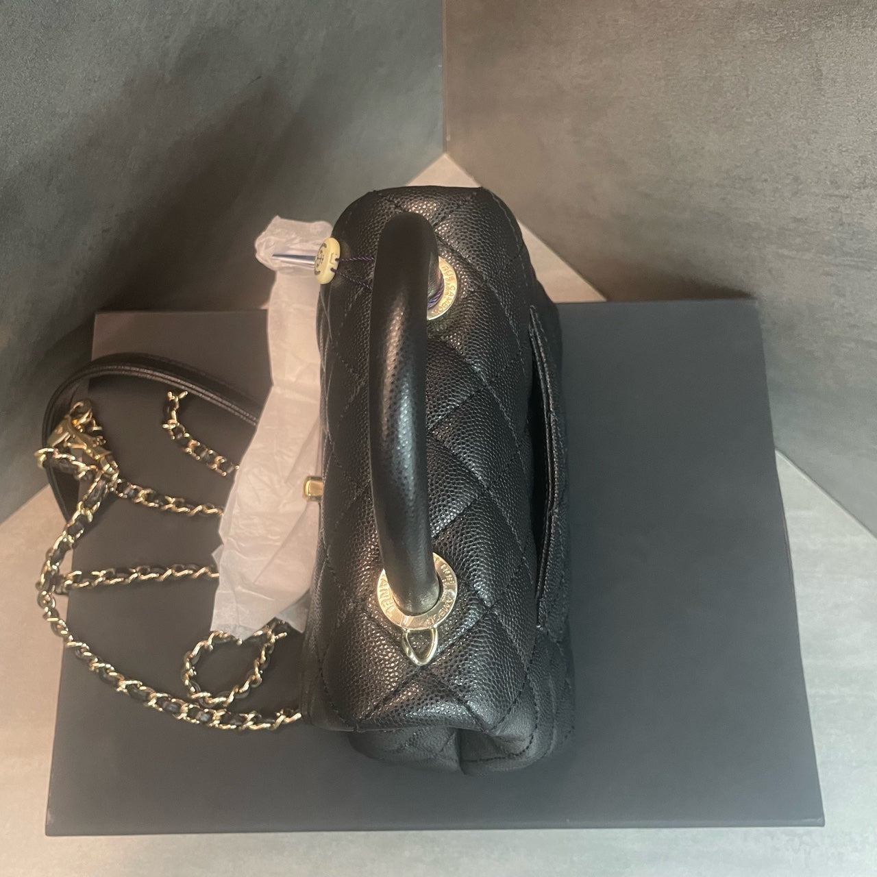 Chanel cocohandle mini lychee pattern black-gold