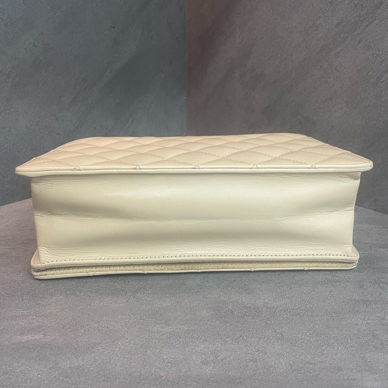 Chanel Flap woc White with black