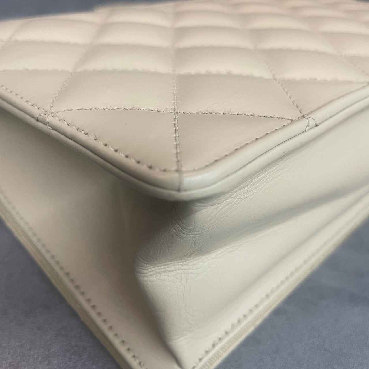 Chanel Flap woc White with black