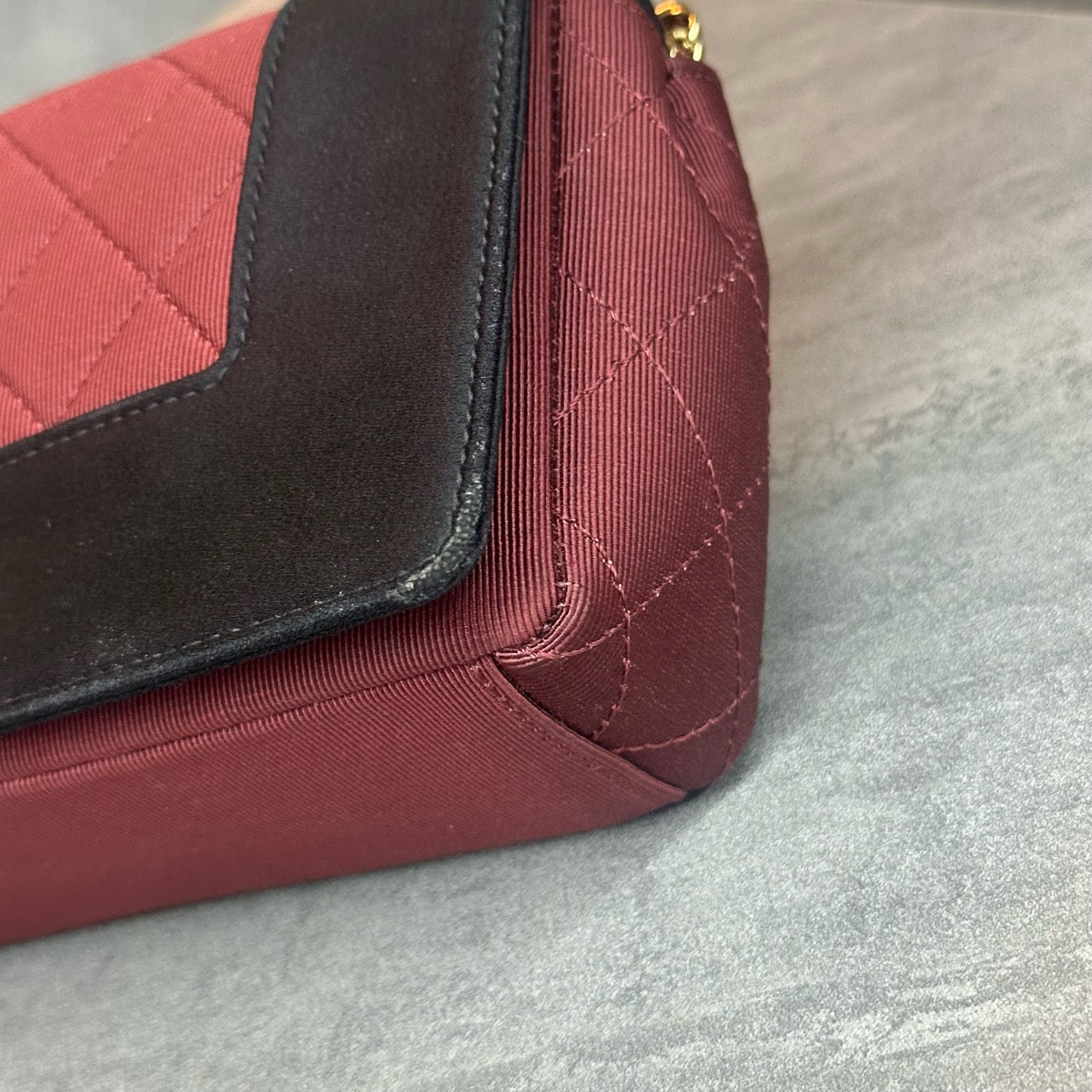 Chanel leboy Season series middle size black with red
