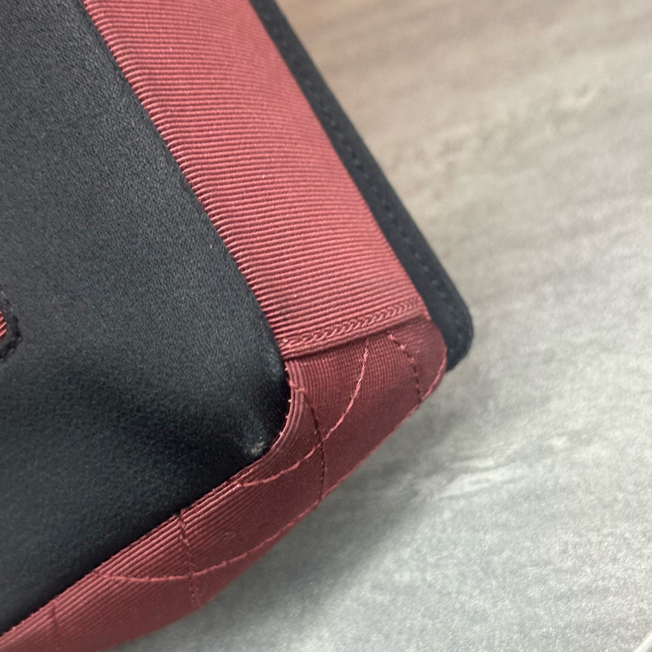 Chanel leboy Season series middle size black with red