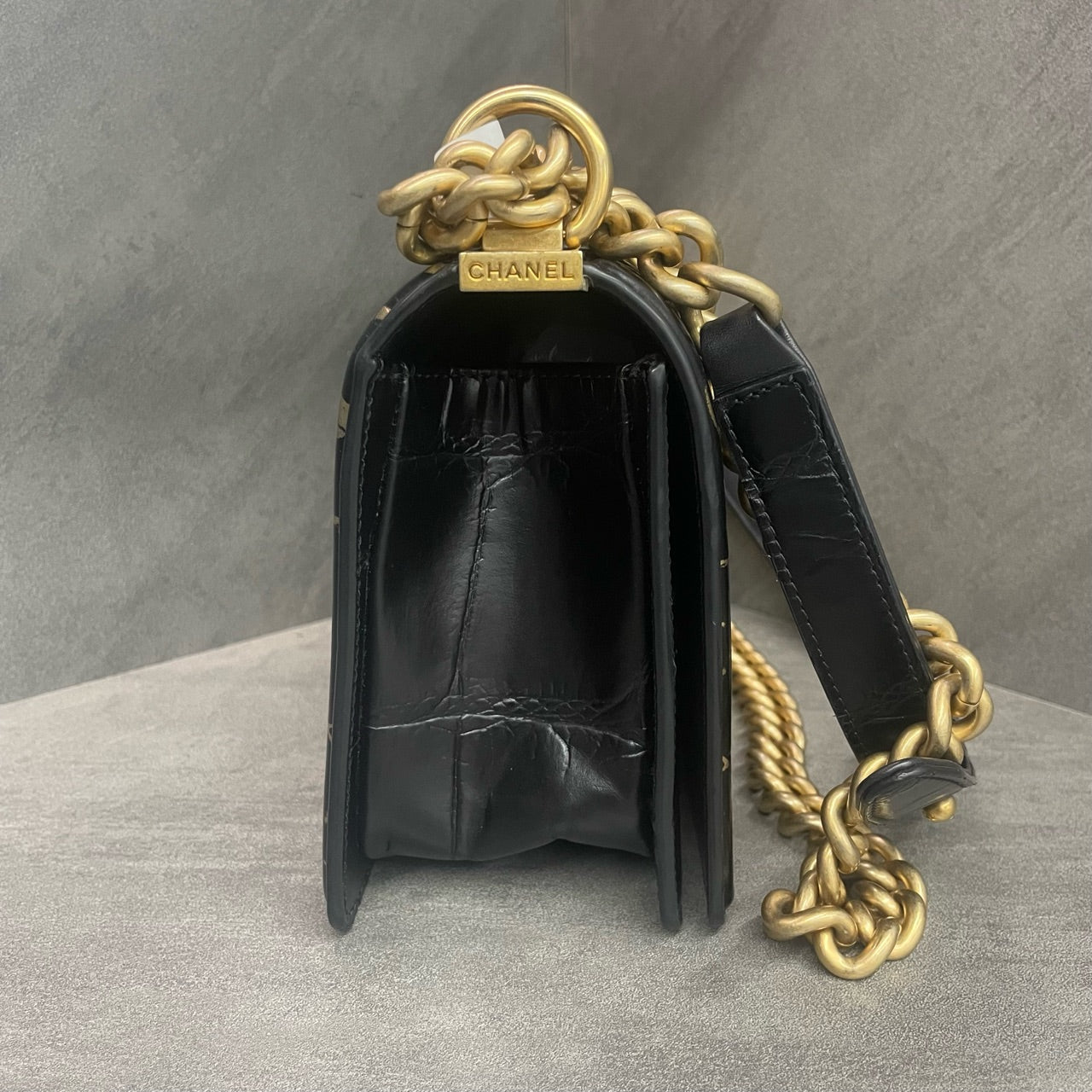 Chanel leboy Egypt series limited edition middle size black gold