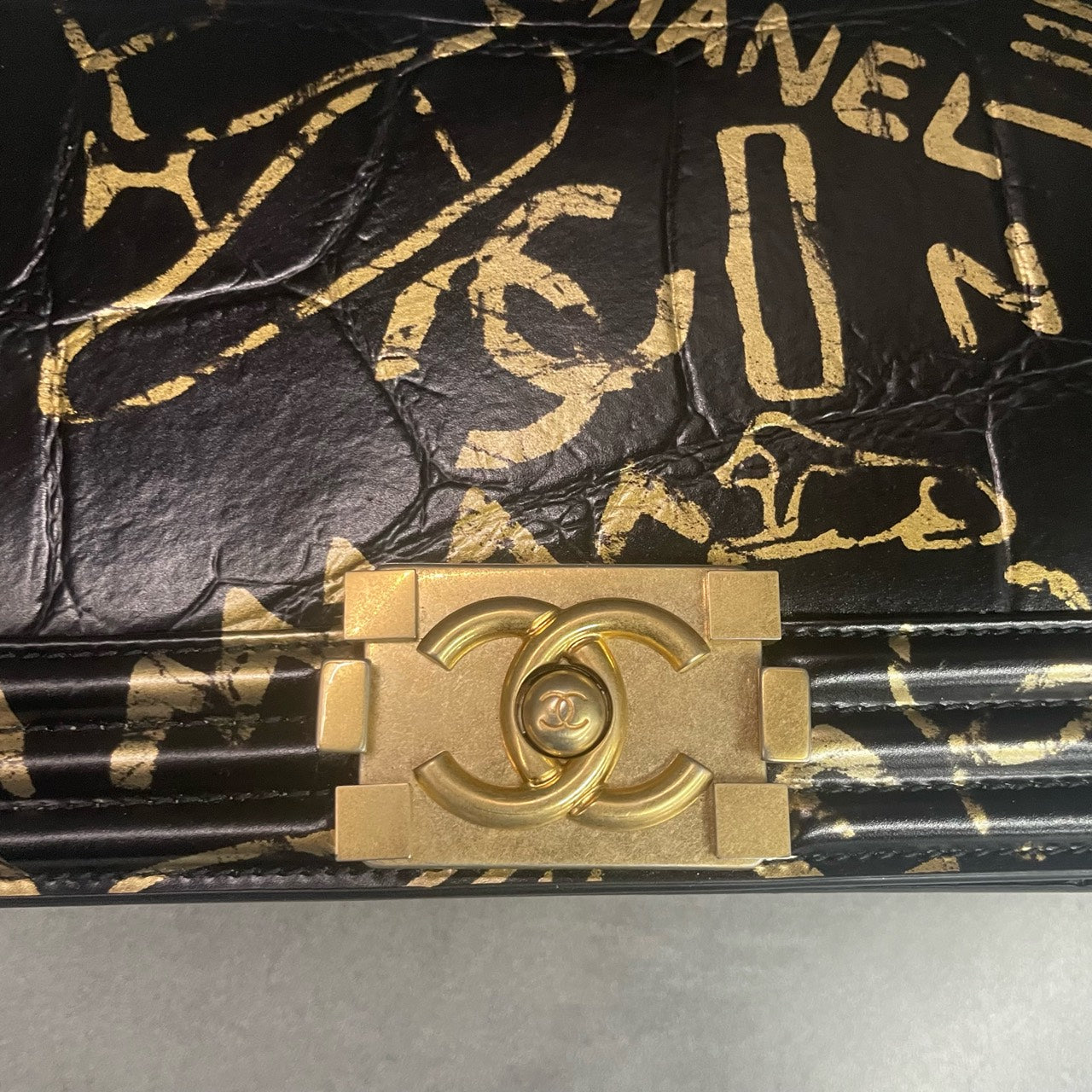 Chanel leboy Egypt series limited edition middle size black gold