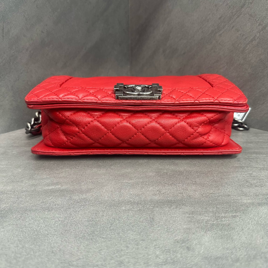 Chanel leboy cowhide soft box middle size red