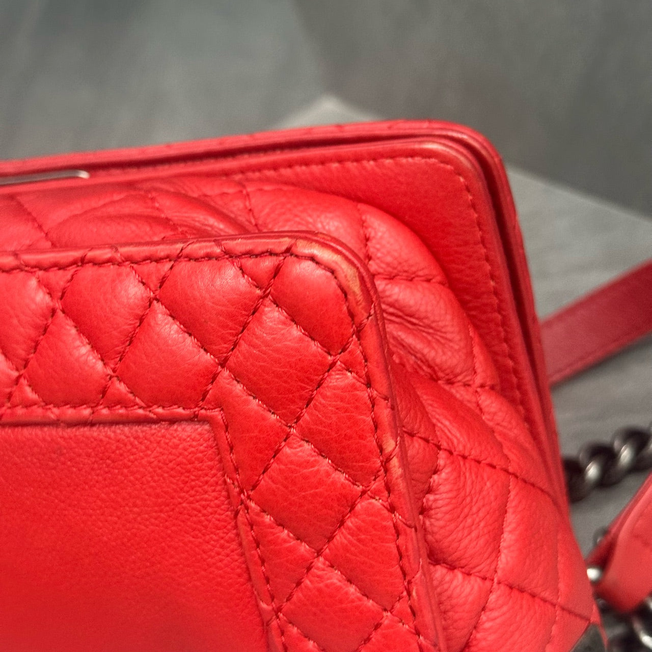 Chanel leboy cowhide soft box middle size red