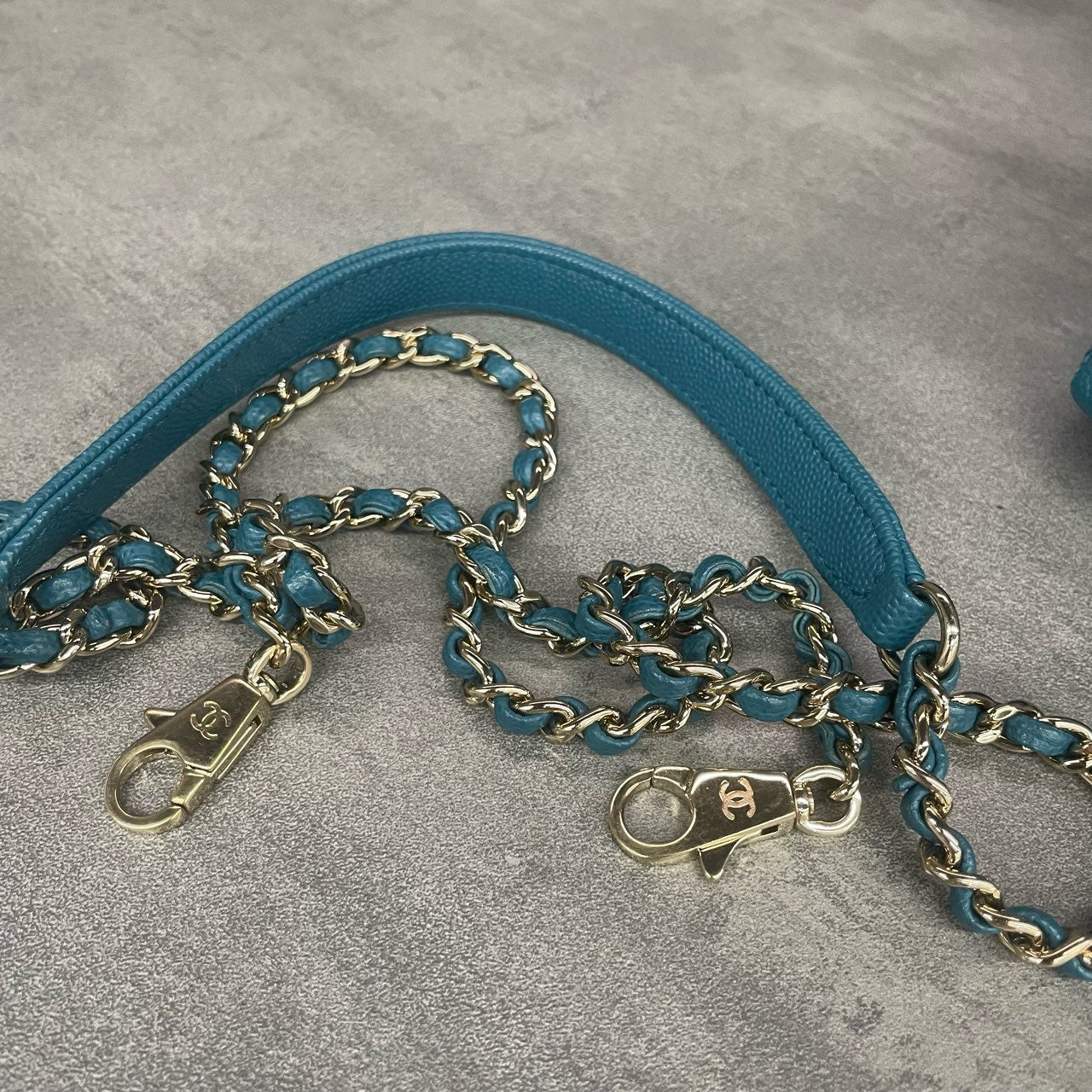 Chanel Cocohandle mini lychee pattern cowhide blue