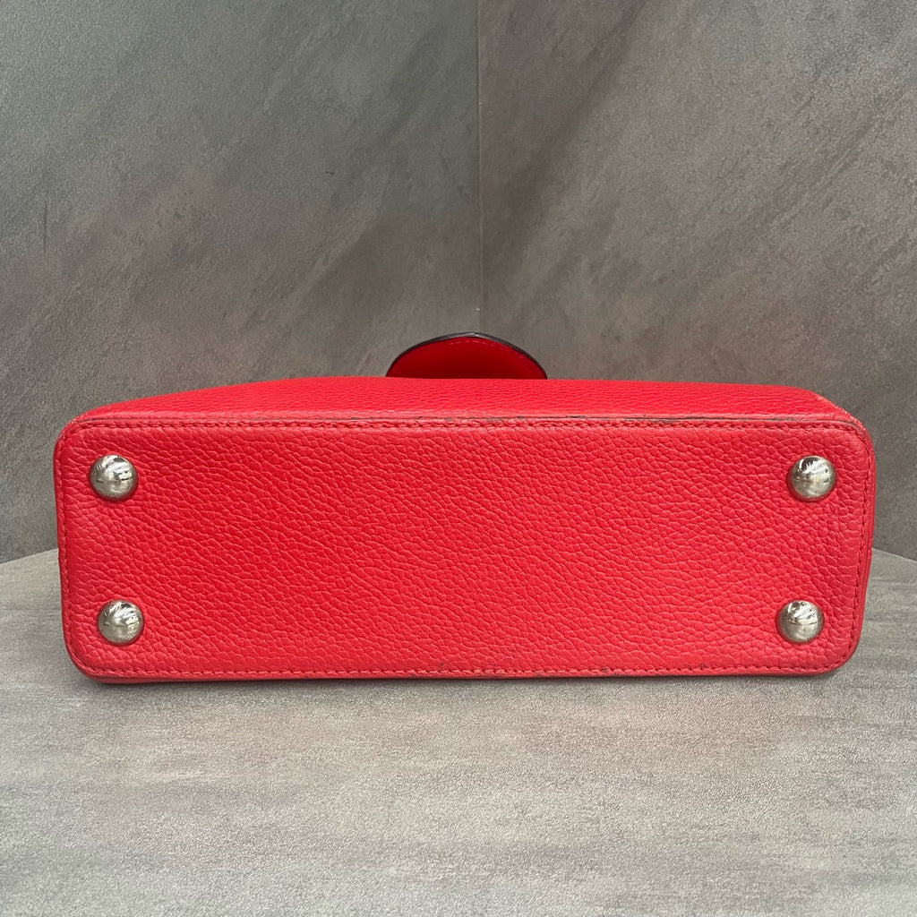 Louis Vuitton Capucines BB Taurillon Red