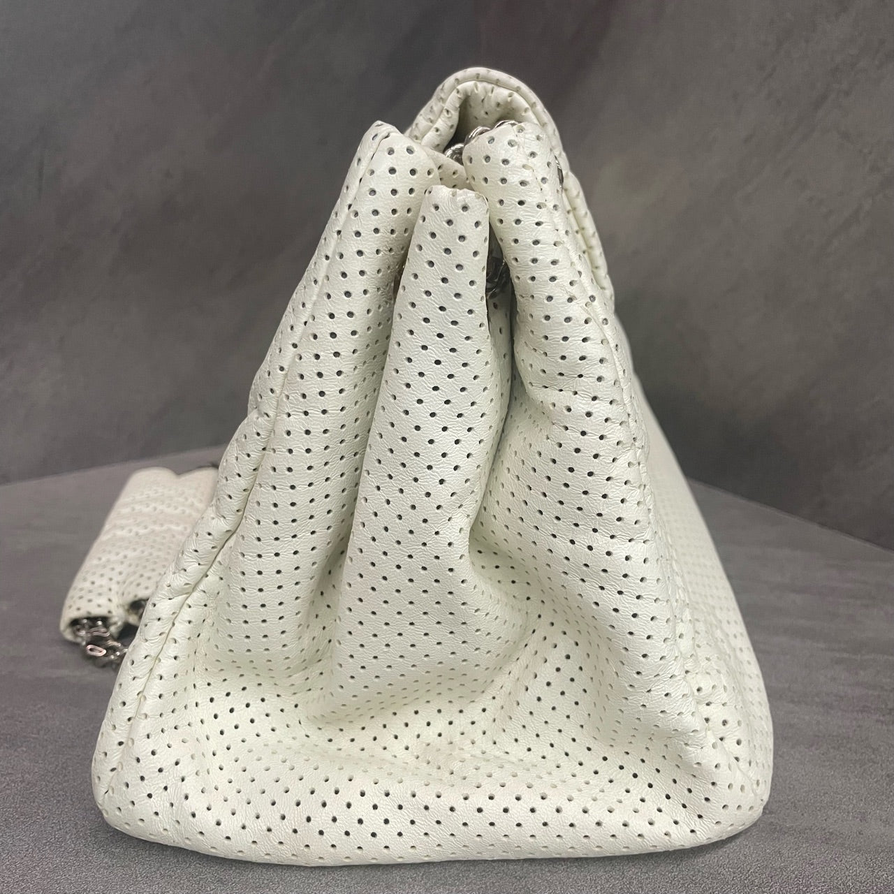 Chanel 2.55 Flap Hollowed cowhide offwhite&nbsp;