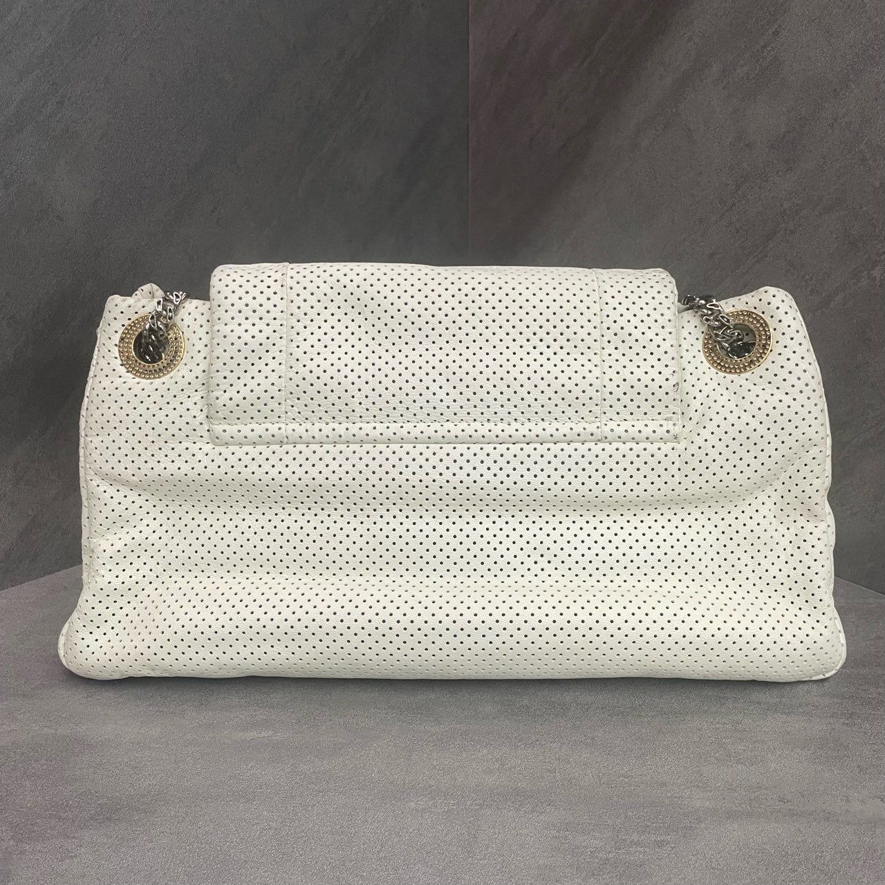 Chanel 2.55 Flap Hollowed cowhide offwhite&nbsp;