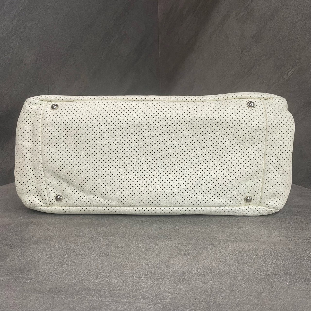 Chanel 2.55 Flap Hollowed cowhide offwhite&nbsp;