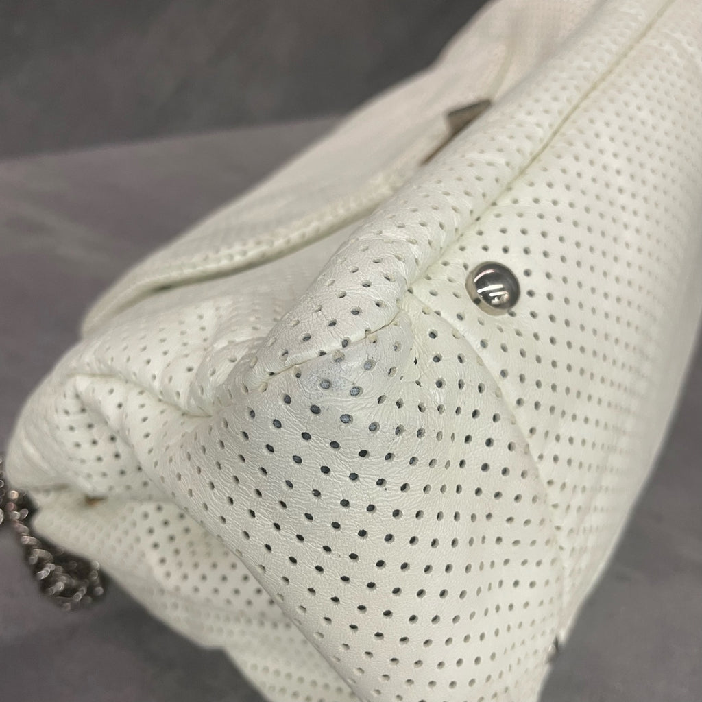 Chanel 2.55 Flap Hollowed cowhide offwhite&nbsp;