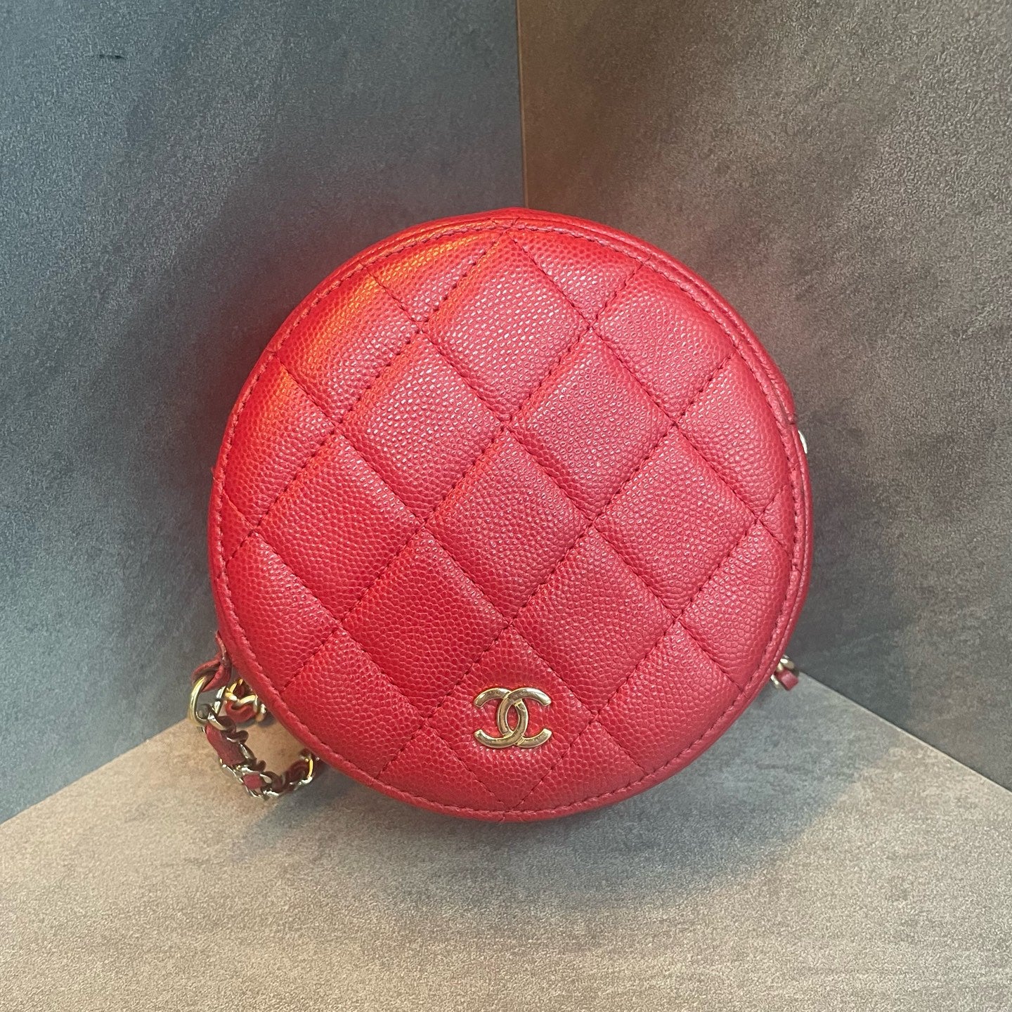 Chanel Round cake bun lychee pattern red