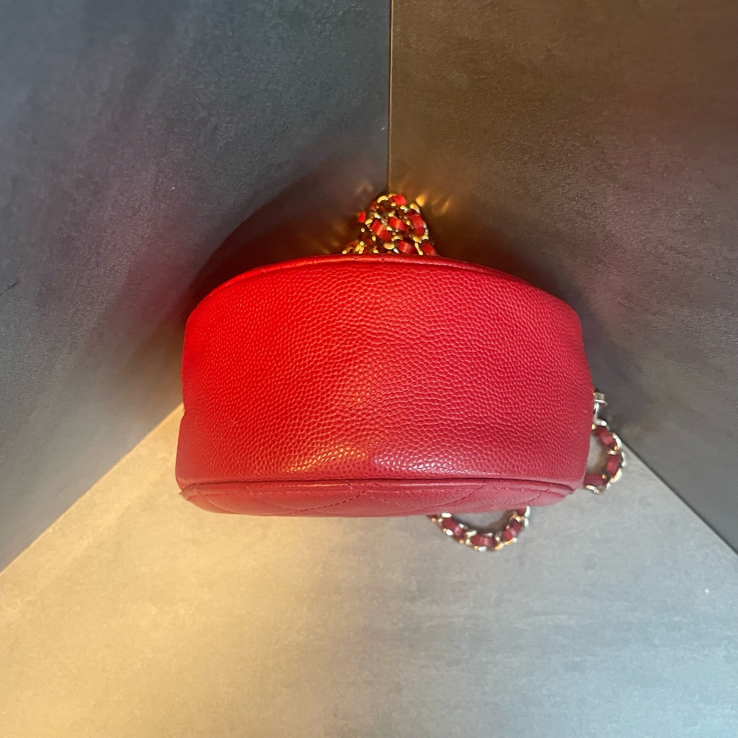 Chanel Round cake bun lychee pattern red