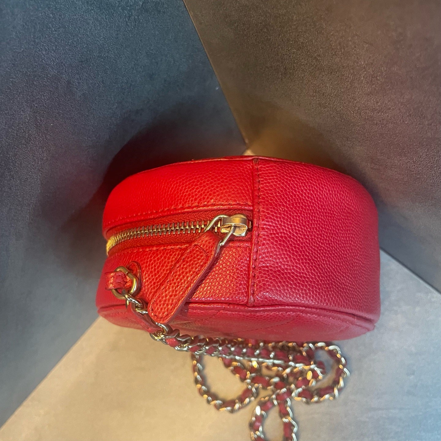 Chanel Round cake bun lychee pattern red