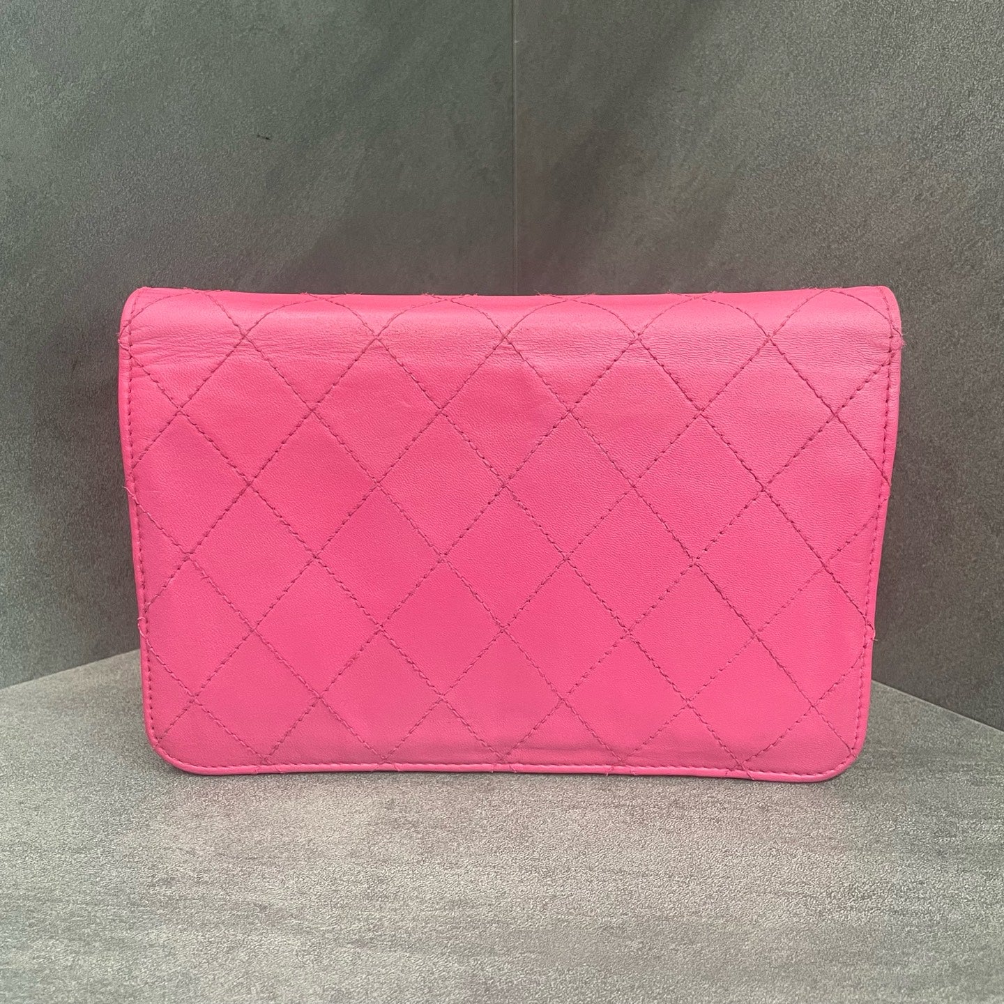 Chanel WOC Pink gradient