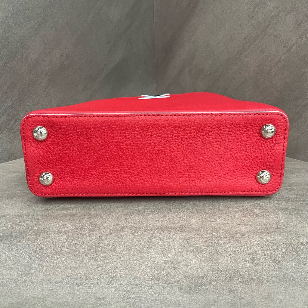 Louis Vuitton Capucines BB red
