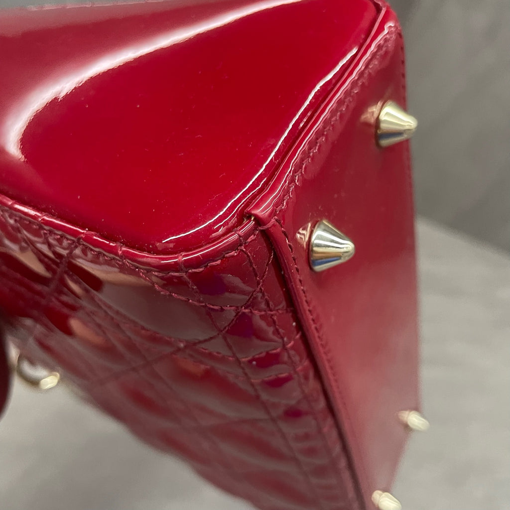 Dior Lady dior middle size patent leather Red