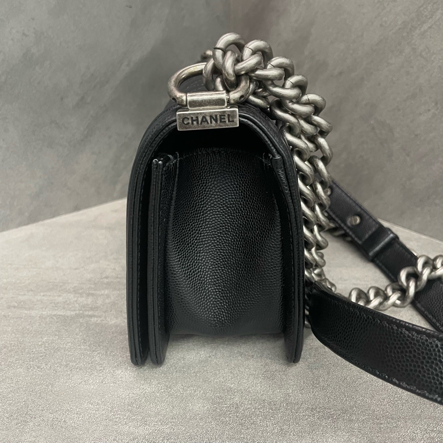 Chanel leboy lichee pattern cowhide small size Black-Sliver