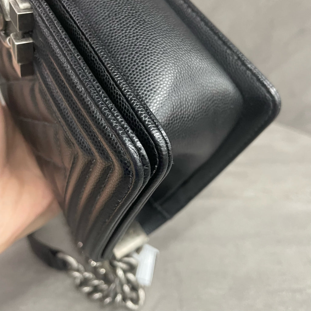 Chanel leboy lichee pattern cowhide small size Black-Sliver