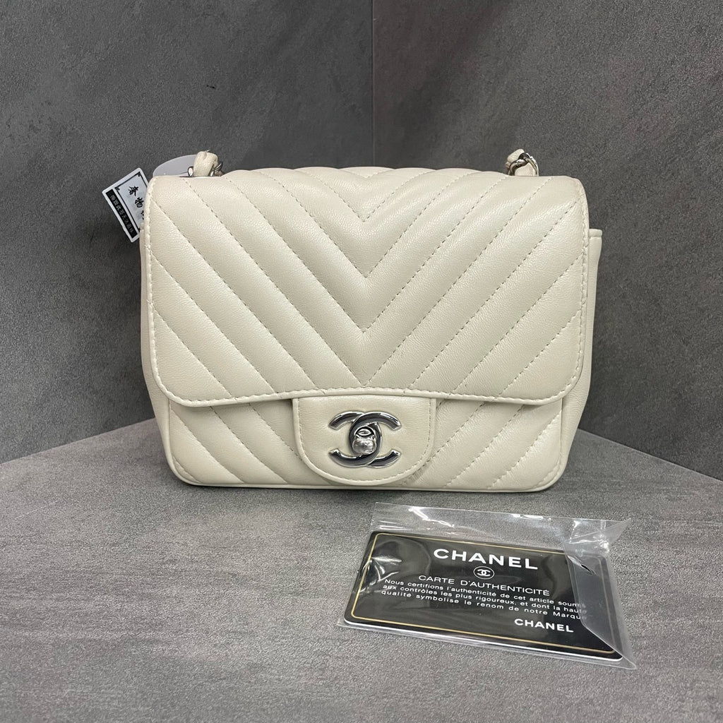 Chanel Classic Flap mini suqare “V”pattern sheepskin offwhite