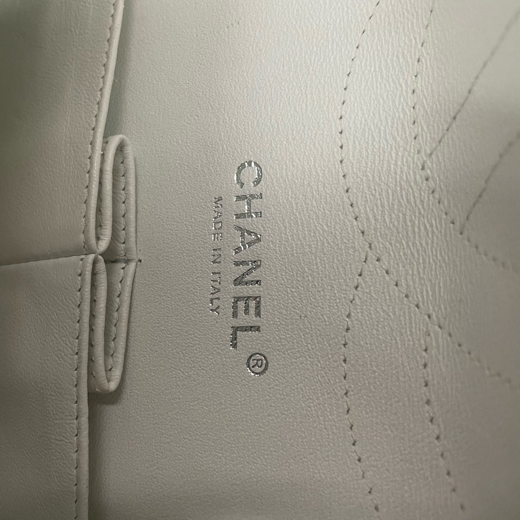 Chanel Classic Flap Lychee Pattern Jumbo White-Sliver