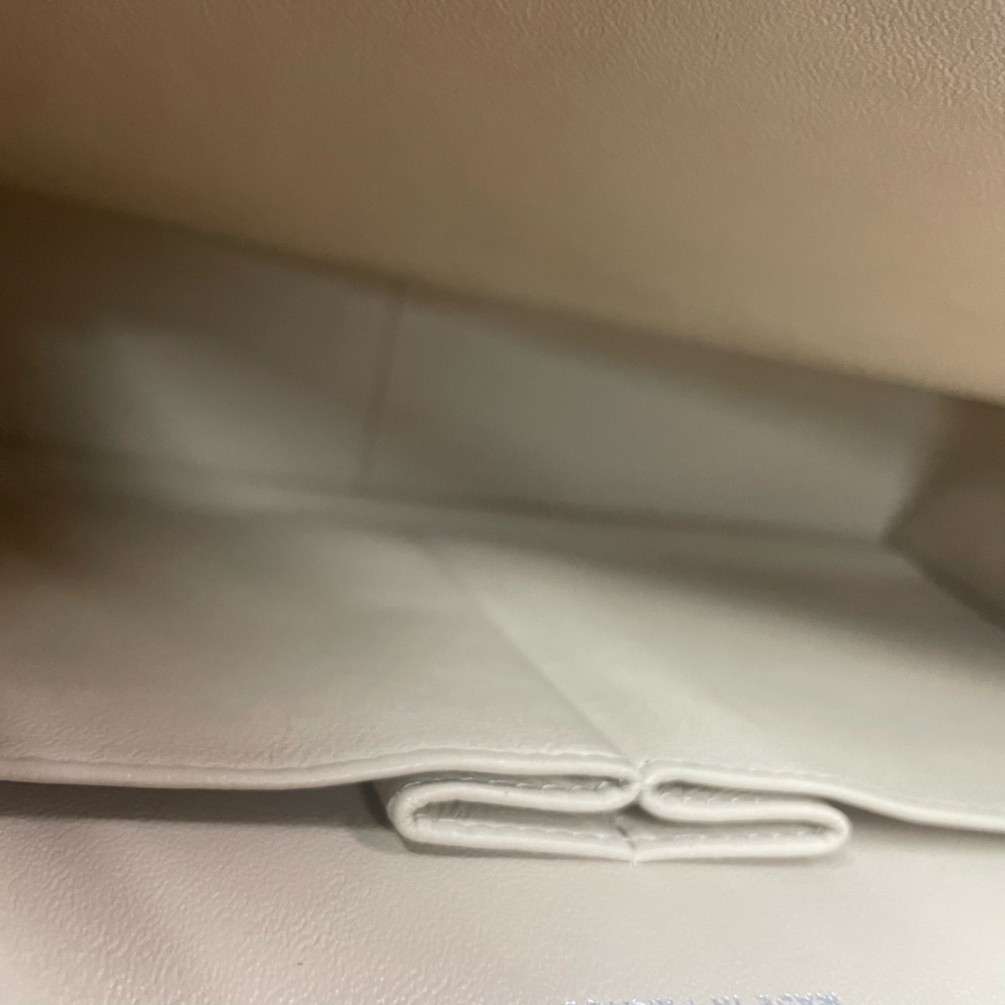 Chanel Classic Flap Jumbo sheepskin Off-white