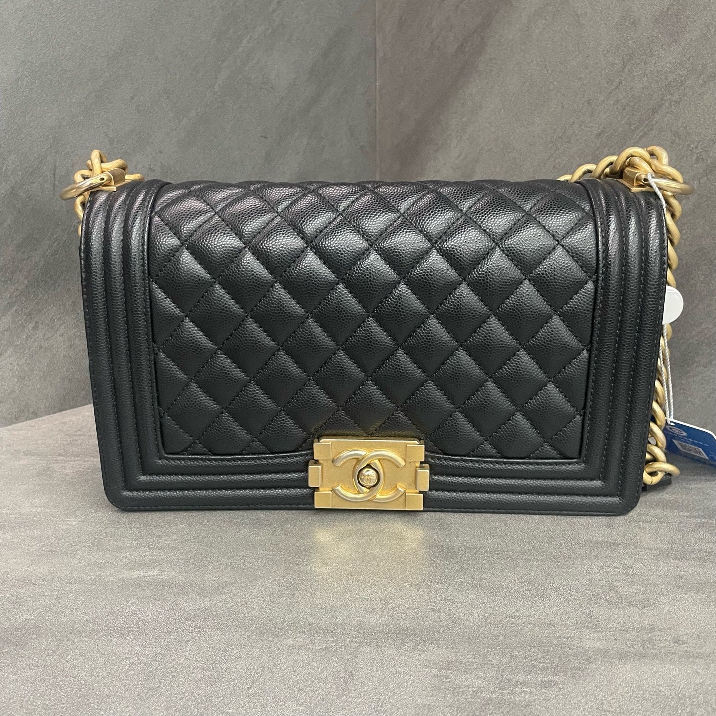 Chanel leboy lichee pattern cowhide Middle size Black-Gold