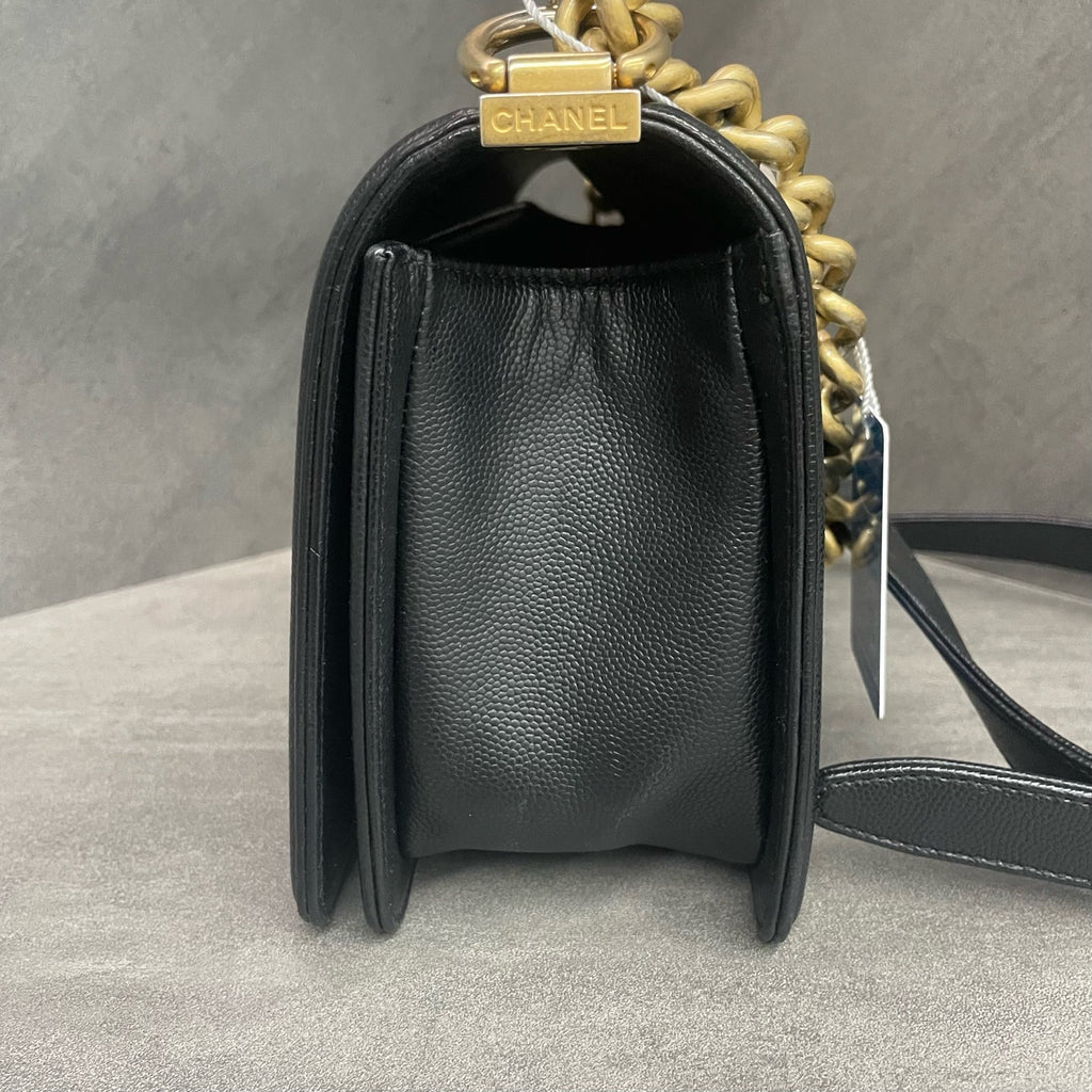 Chanel leboy lichee pattern cowhide Middle size Black-Gold
