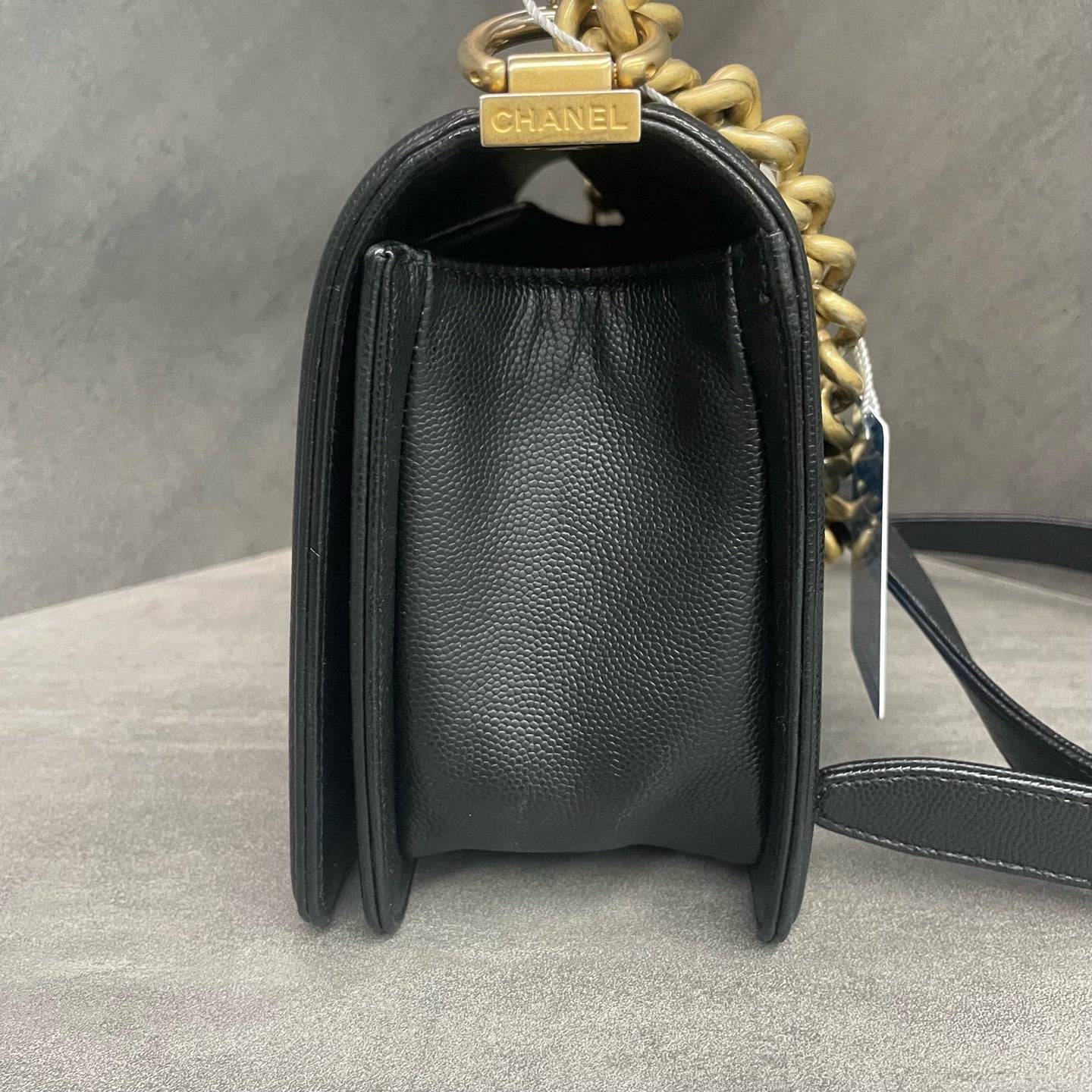 Chanel leboy lichee pattern cowhide Middle size Black-Gold