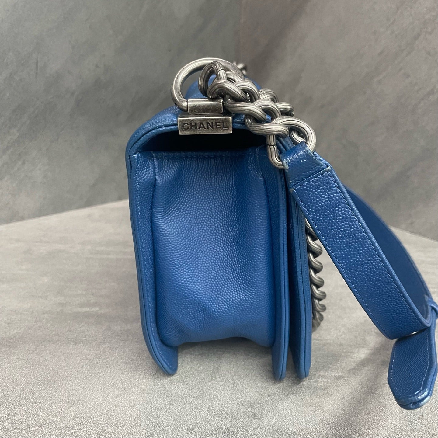 Chanel leboy lichee pattern cowhide middle size Blue-Sliver