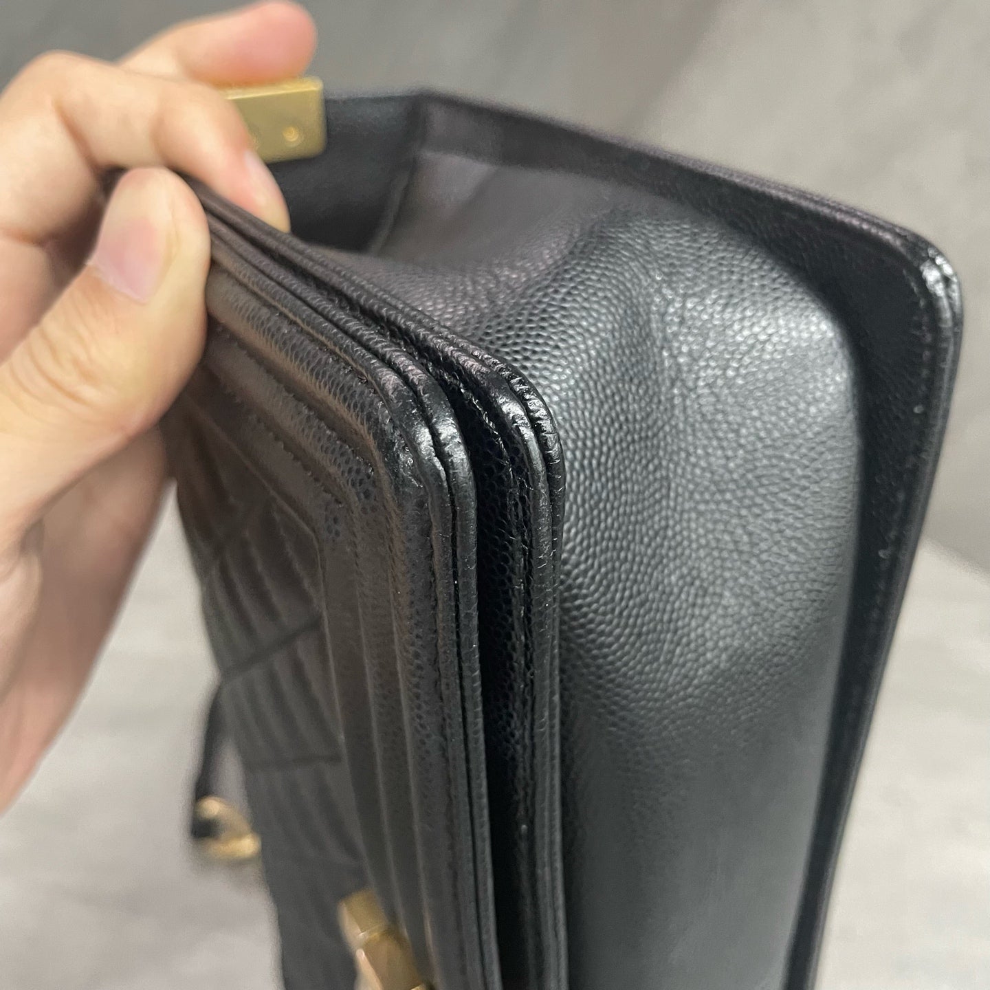 Chanel leboy lichee pattern cowhide middle size Black-Gold
